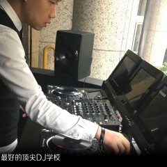 全国大赛现场刘阳老师试用先锋新款设备6