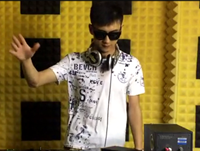 顶尖DJ学员郑向东House接歌练习