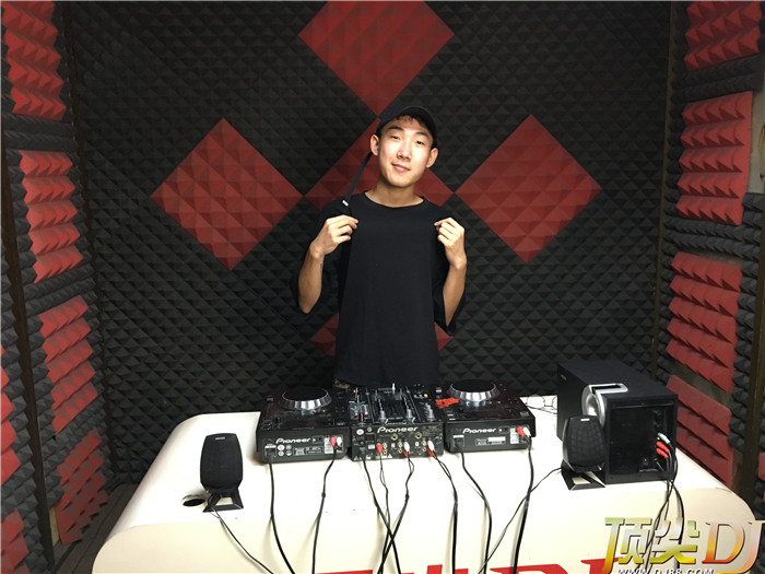 吉林顶尖DJ学校学员彭源浩毕业考试